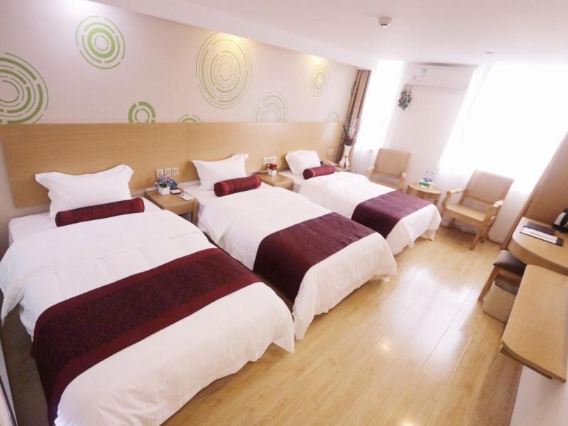 Greentree Inn Zhejiang Jiaxing West Zhongshan Road Vintage Car Building Express Hotel Exterior photo